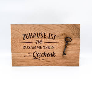Holzbild Zuhause mit Schlüssel