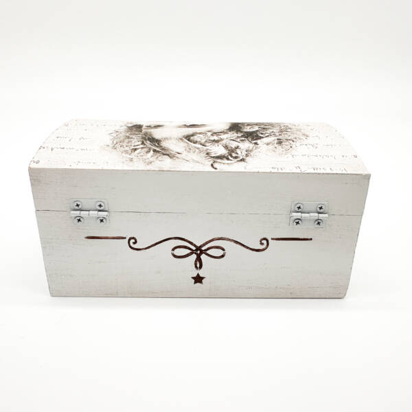 Holzbox mit Mädchenmotiv – Bild 4